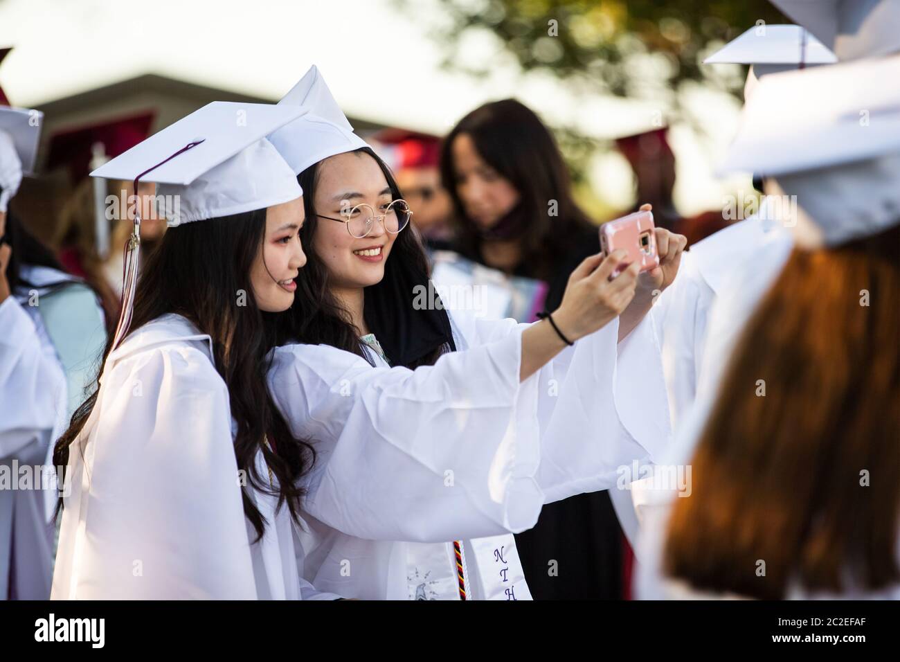 La cerimonia di inizio della Sherman High School Class del 2020 si terrà il 13 giugno presso lo stadio Bearcat di Sherman, Texas. Foto Stock