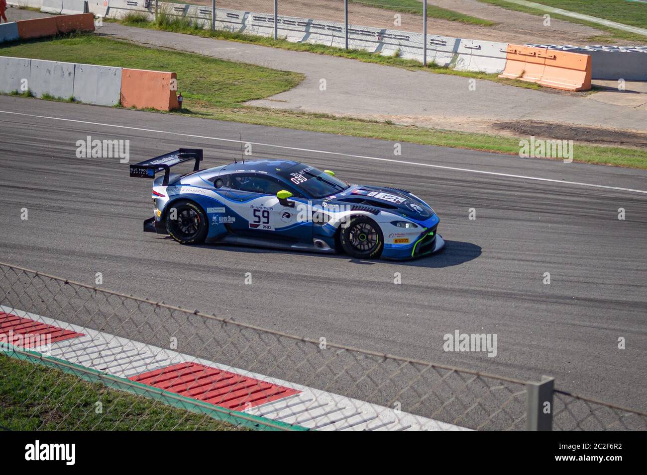 MONTMELLO, SPAGNA-9 SETTEMBRE 2019: Aston Martin Vantage AMR GT3 Blancpain GT da corsa (Garage 59) Foto Stock