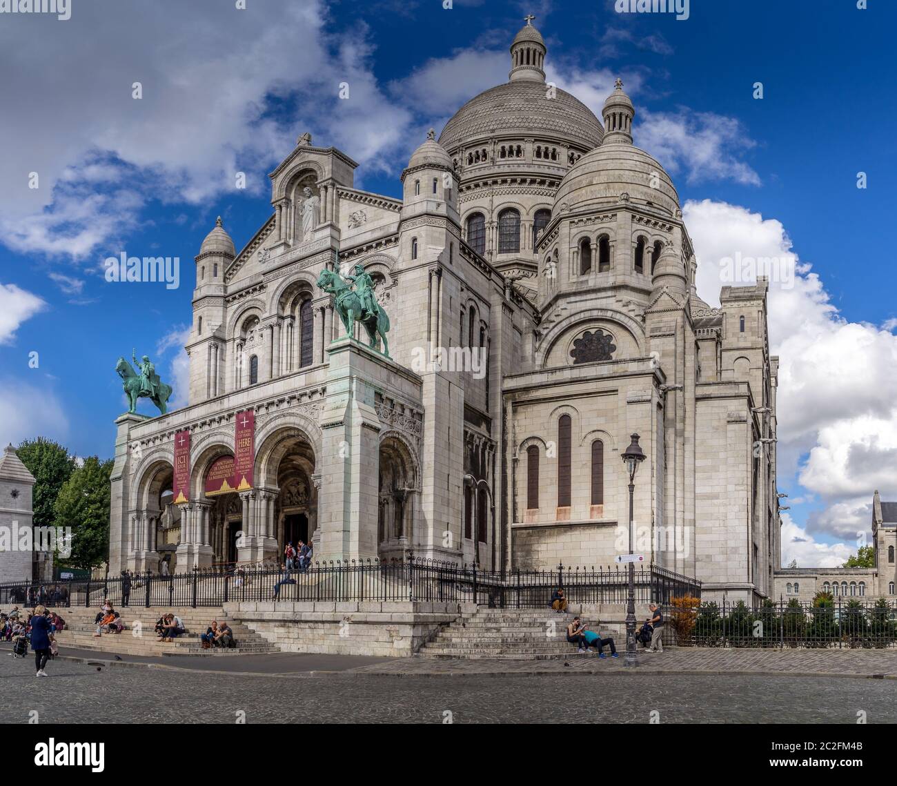 Basilica del Sacre Coeur, dedicata al Sacro Cuore di Gesù a Parigi Foto Stock
