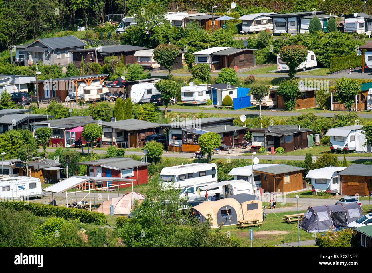 Camping Ground Winterberg, al Bikepark, sul Kappe Berg, molti campeggiatori permanenti, NRW, Germania, Foto Stock