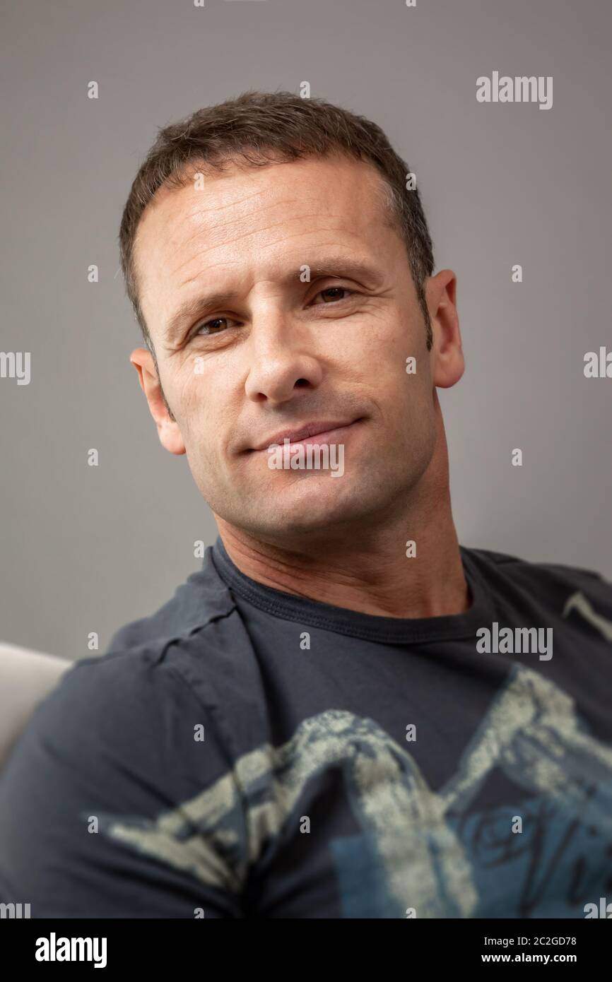 Bello il muscolo uomo Foto Stock