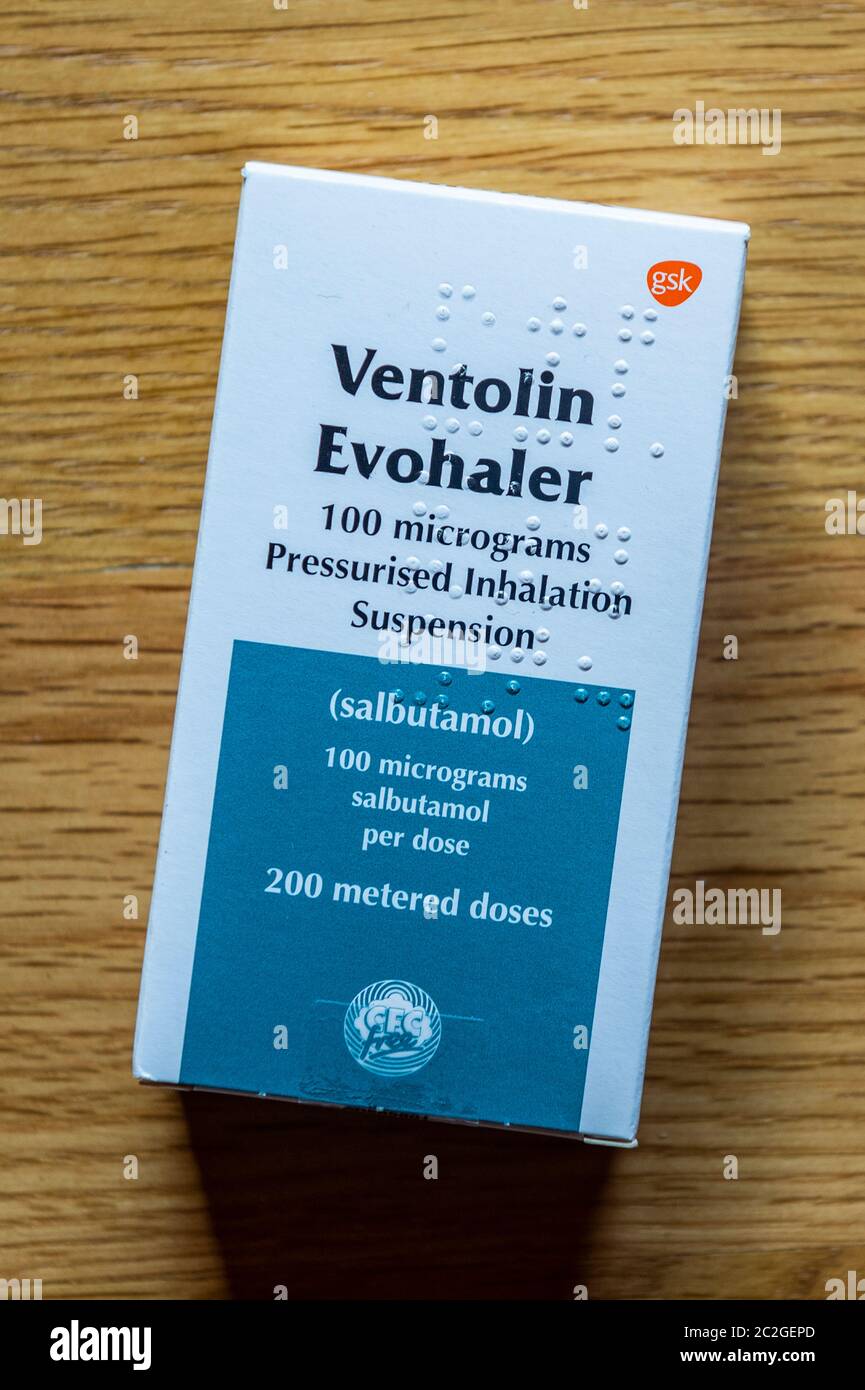 Ventolin (Salbutamol) inalatore per il sollievo dell'asma Foto Stock