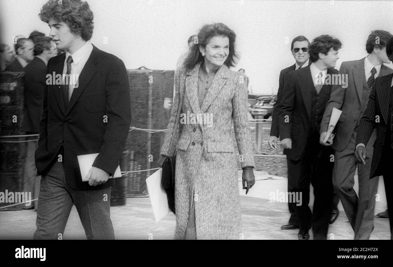 Jackie Kennedy alla JFK Library, apertura 1980 Foto Stock