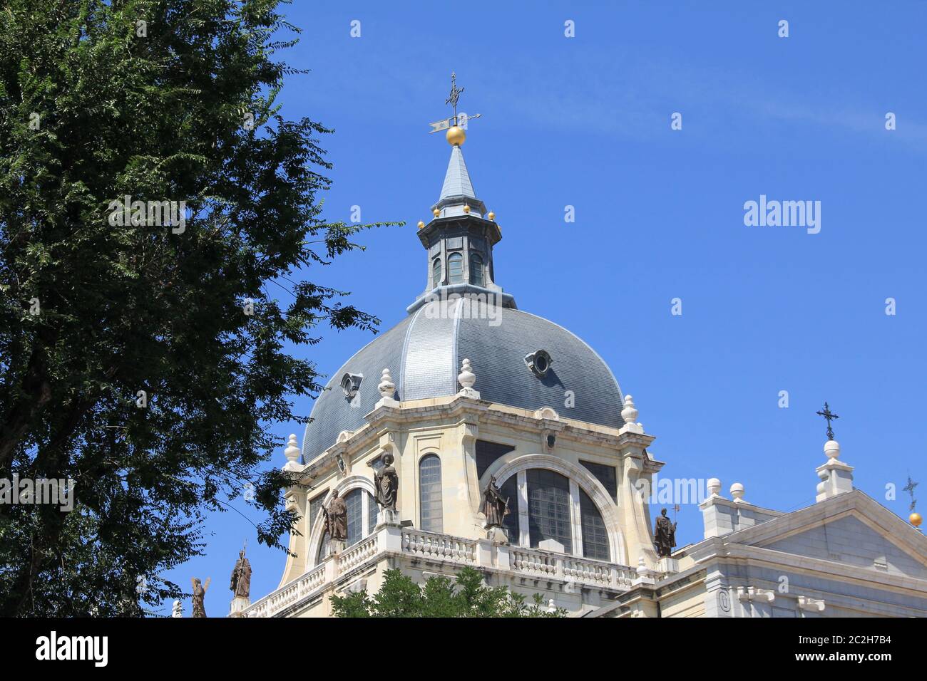 La Cattedrale dell'Almudena di Madrid, Spagna Foto Stock