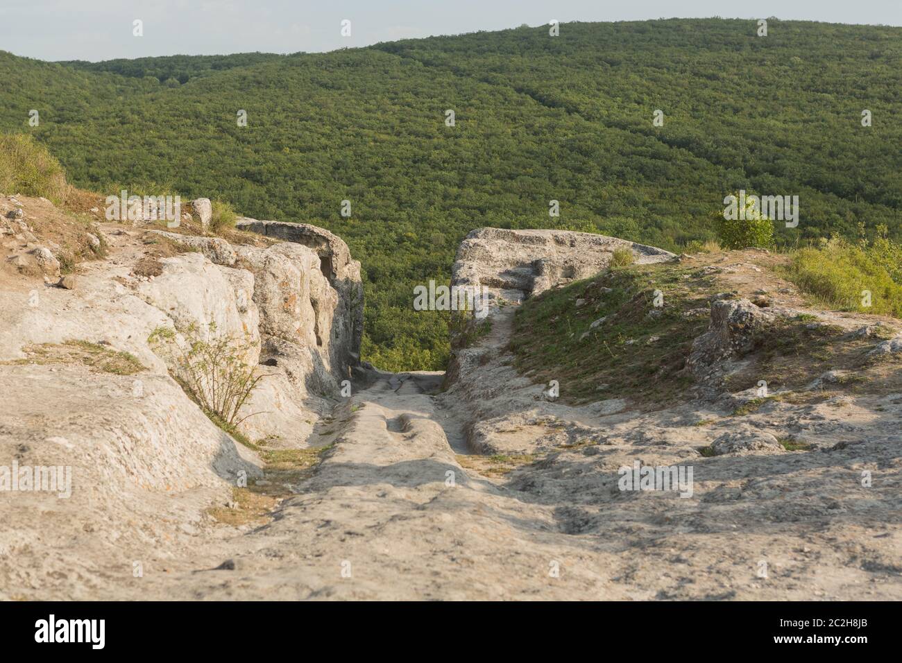 Eski-Kermen è una città medievale fortezza nella parte sud-occidentale della penisola di Crimea, a 14 km di distanza Foto Stock