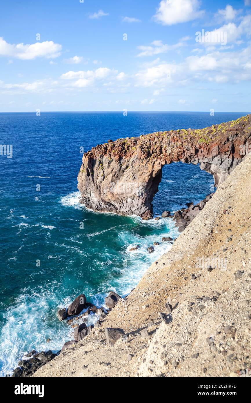 Arco di roccia Punta Perciato Foto Stock