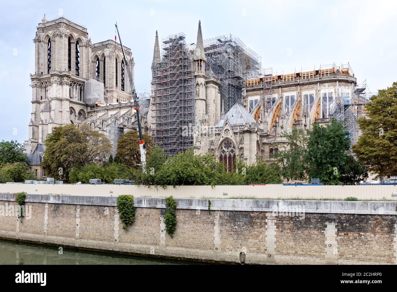 Lavori di riparazione sul fuoco danneggiato Cattedrale Notre Dame - 1 settembre 2019, Parigi, Ile-de-France, Francia Foto Stock