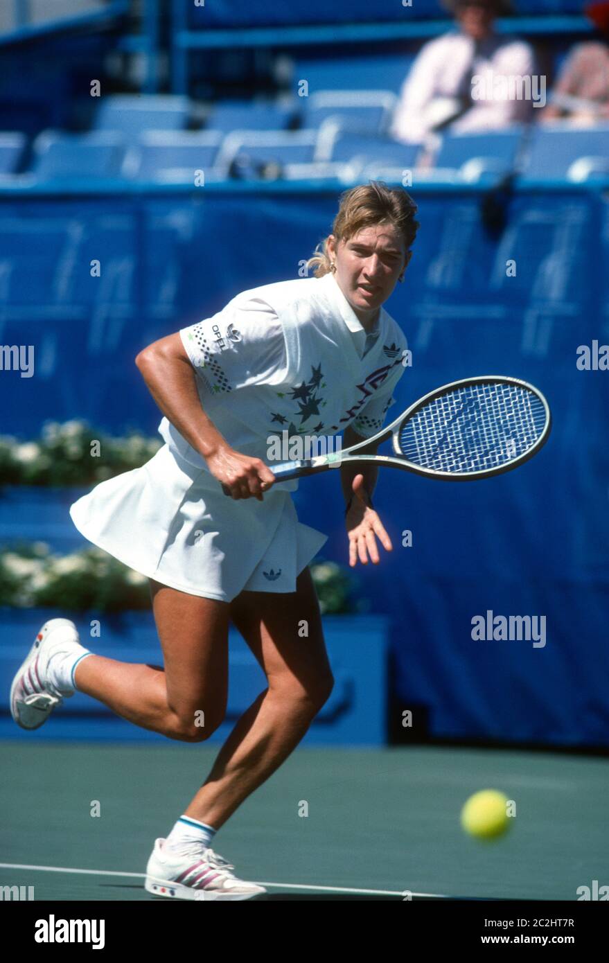 Steffi Graf in azione al 1988 US Open Foto Stock