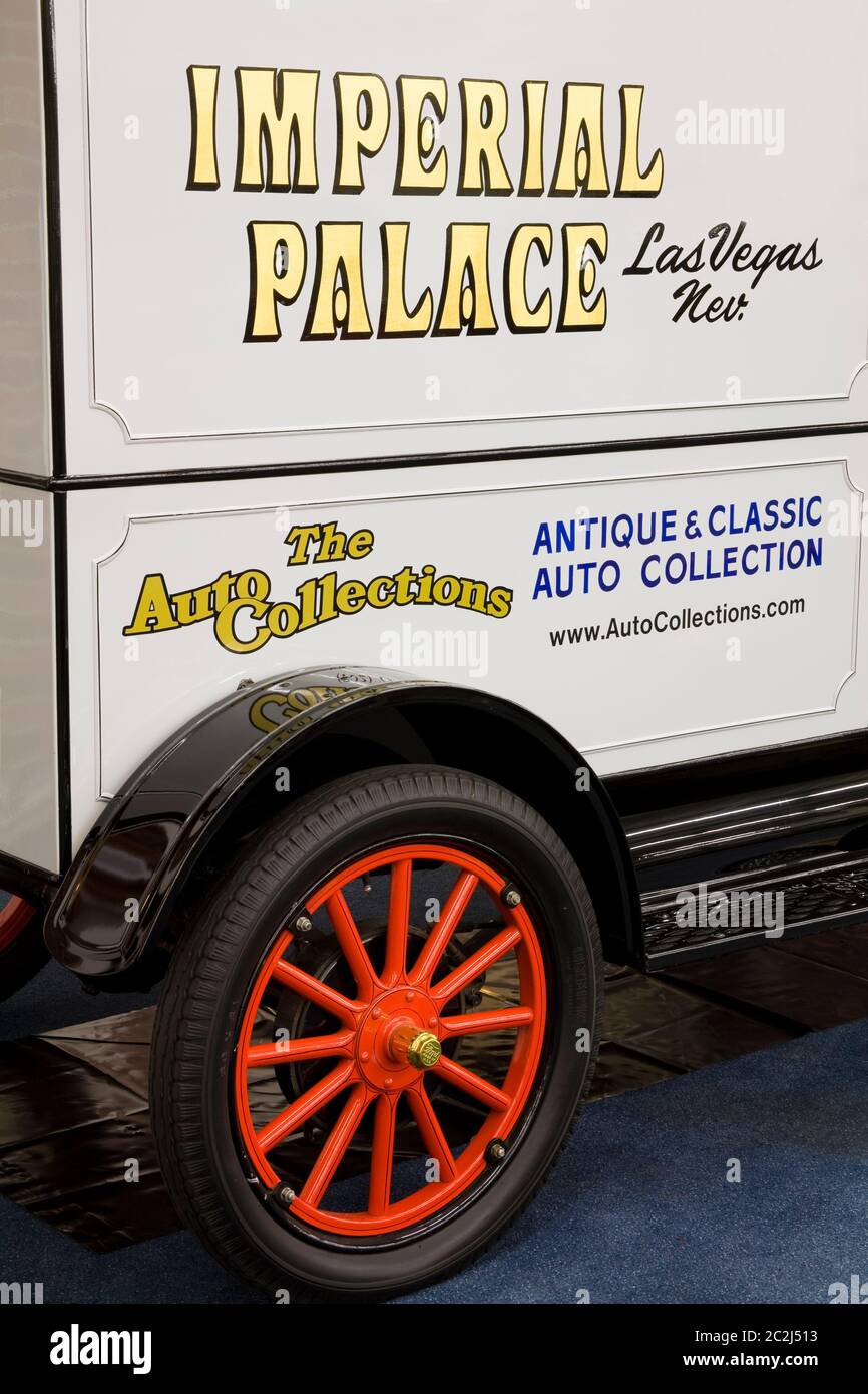 Vecchio camion presso l'Imperial Palace Auto Collection, Las Vegas, Nevada, USA Foto Stock
