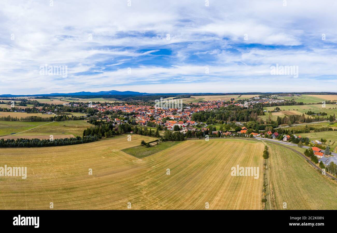 Foto aerea Hasselfelde città Oberharz am Brocken nei monti Harz Foto Stock
