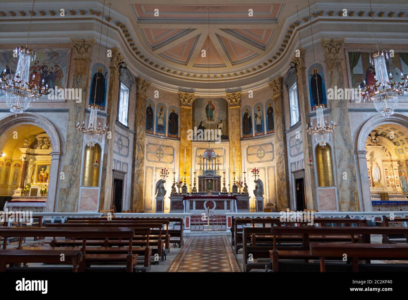 Interno della Chiesa Cattolica del Sacro cuore a Limerick, Repubblica d'Irlanda, Europa Foto Stock