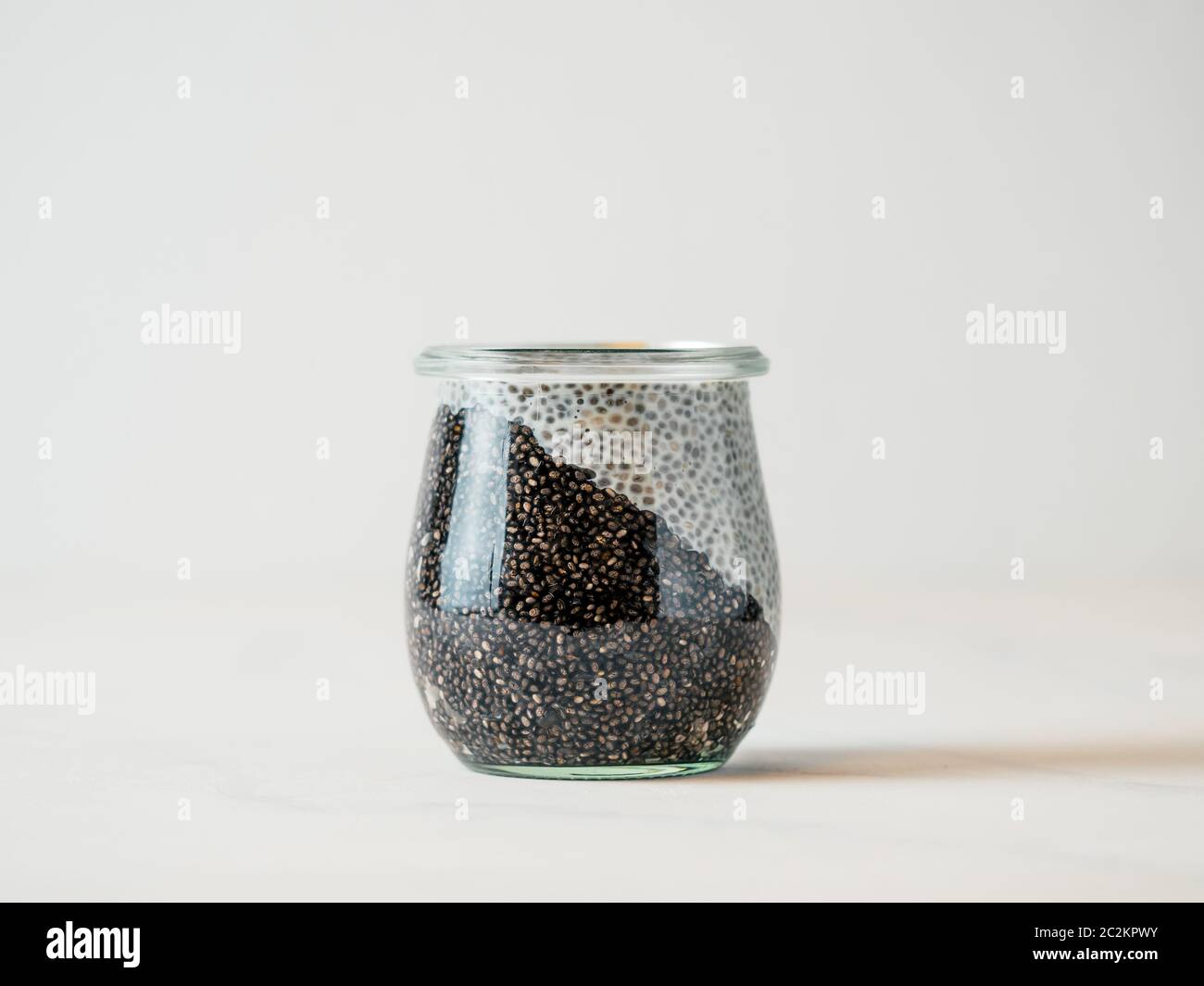 due colori chia pudding, spazio di copia Foto Stock