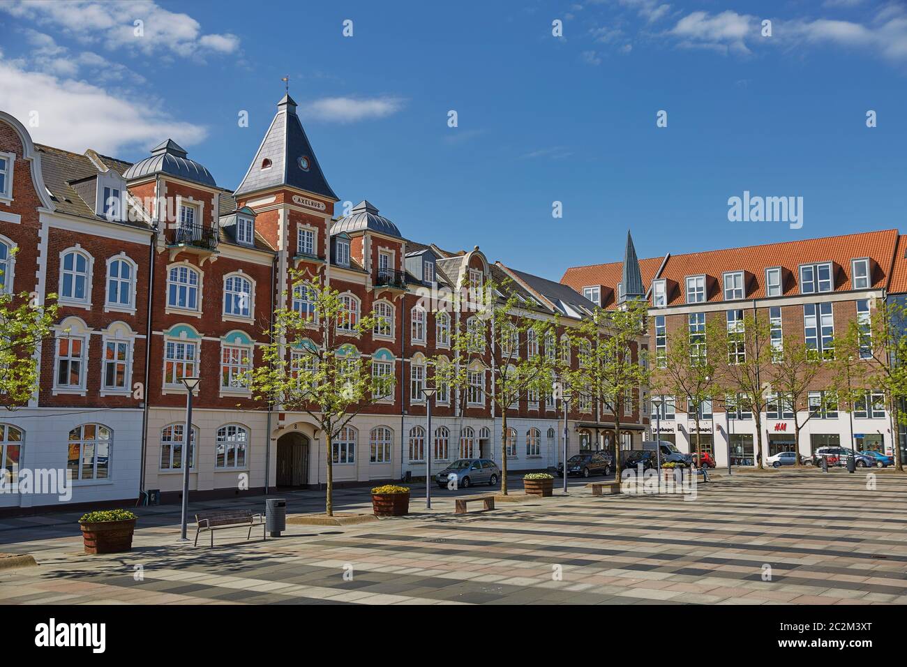 Vista estiva di mattina sulle strade della città di Fredericia, Danimarca. Città fu fondata nel 1650 da Federico II Foto Stock
