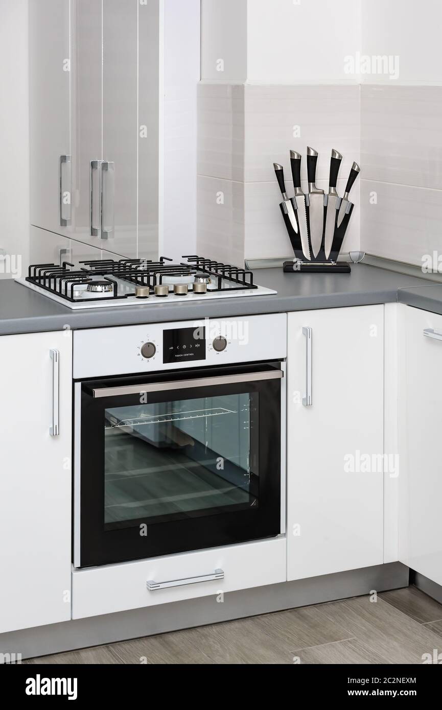 Moderna cucina bianca Foto Stock