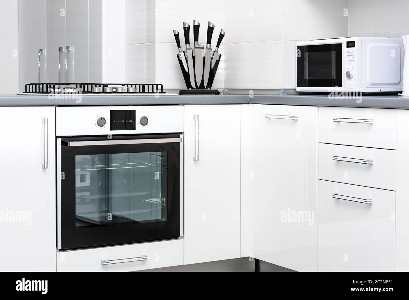 Moderna cucina bianca Foto Stock