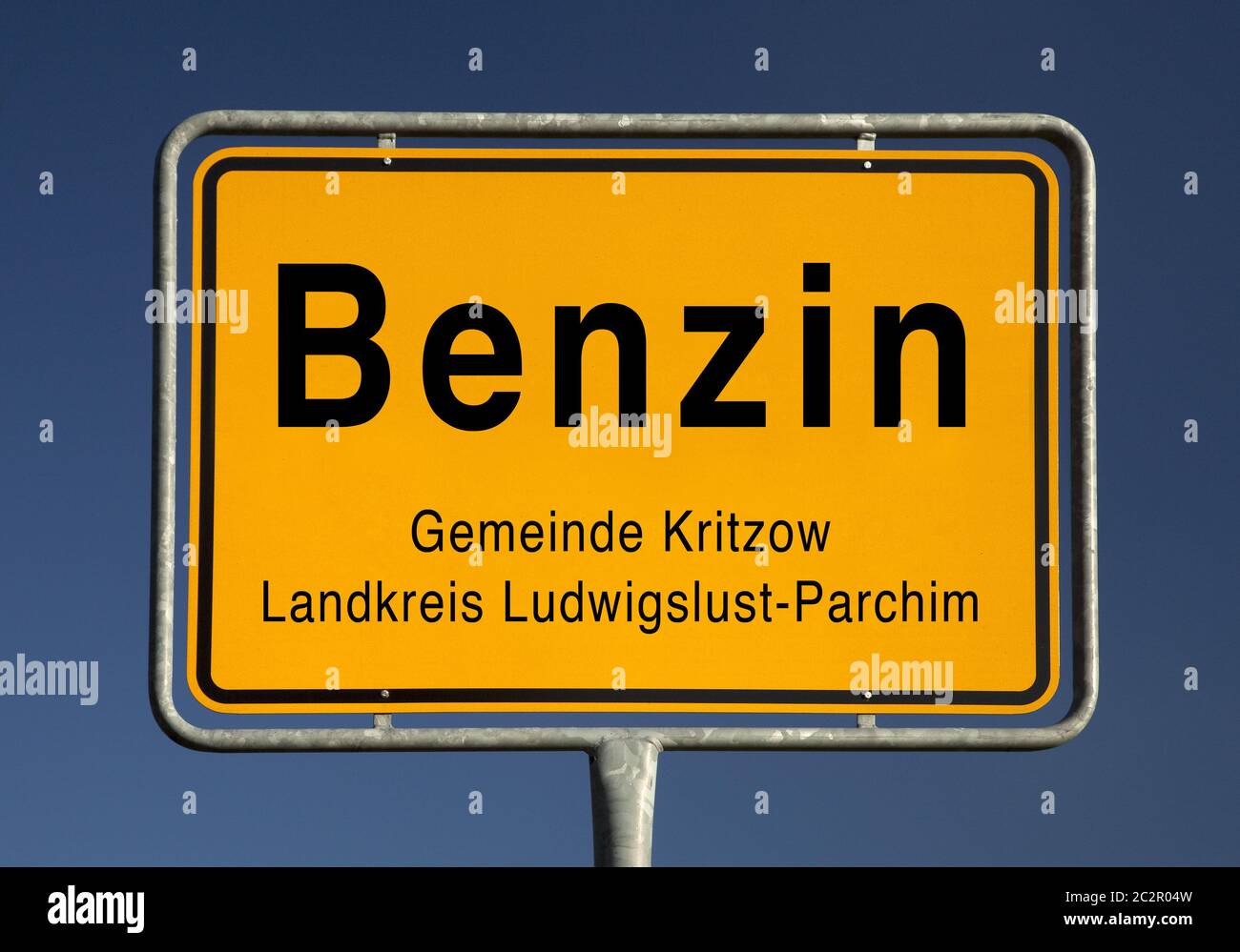 Cartello d'ingresso, Benzin, comune di Kritzow, Meclemburgo-Pomerania occidentale, Germania, Europa Foto Stock