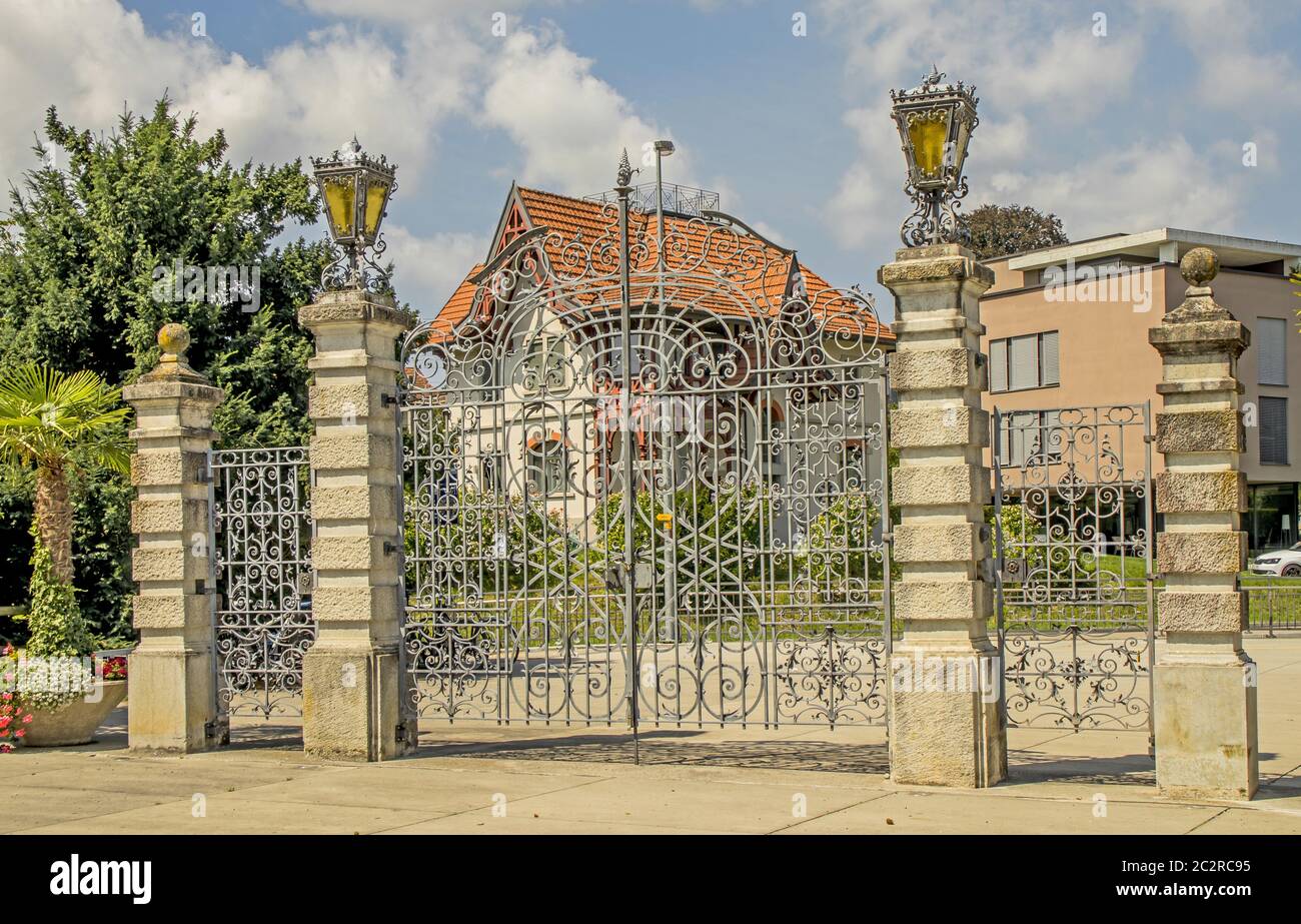 Porta di lavoro in ferro battuto Kreuzlingen, Canton Turgau, Svizzera Foto Stock