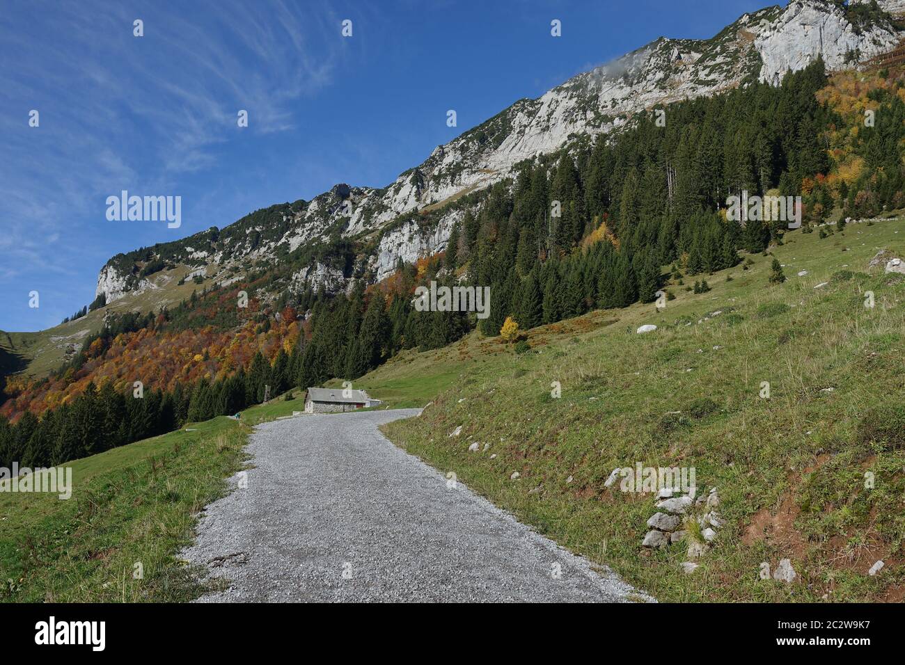 Sentieri escursionistici nelle montagne della Svizzera Foto Stock