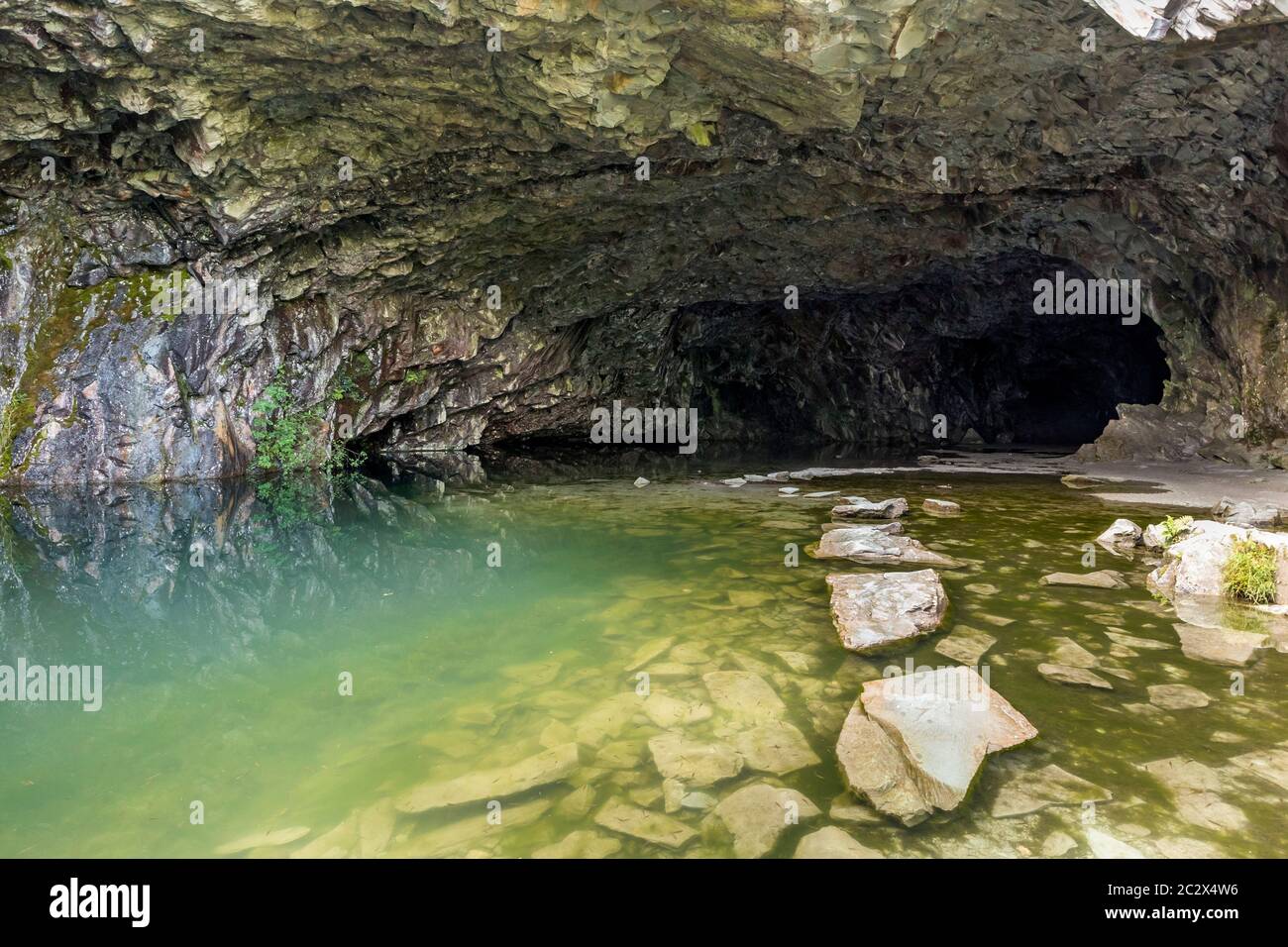 Le grotte di cava Rydal disusate, Loughrigg Fell, Lake District, Cumbria, UK Foto Stock