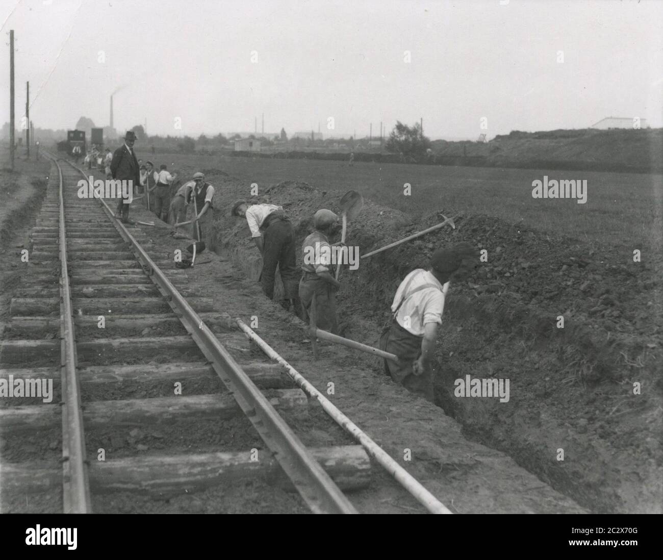 L'innovativo per il Reichsautobahn Heinrich Hoffmann Fotografie 1933 il fotografo ufficiale di Adolf Hitler, e un politico e editore nazista, che era un membro del circolo intimo di Hitler. Foto Stock