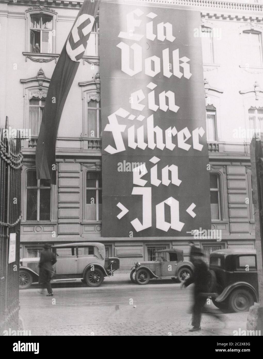 Propaganda elettorale Heinrich Hoffmann Fotografie 1933 fotografo ufficiale di Adolf Hitler, e un politico e editore nazista, che era un membro del circolo intimo di Hitler. Foto Stock