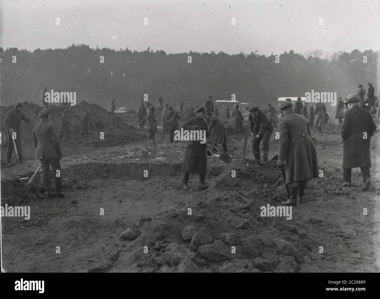 Uso del Reich Labour Service Heinrich Hoffmann Fotografie 1933 fotografo ufficiale di Adolf Hitler, e un politico e editore nazista, che era un membro del circolo intimo di Hitler. Foto Stock