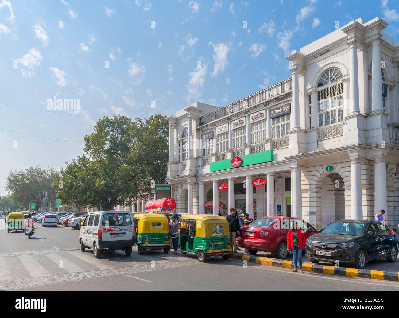 Negozi a Connaught Place, Nuova Delhi, Delhi, India Foto Stock