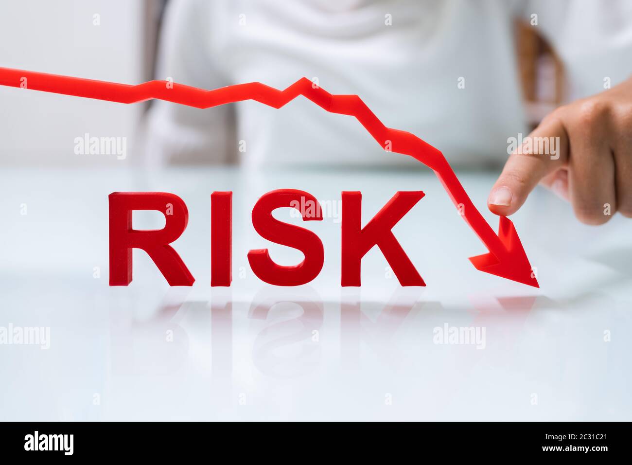 Investire in finanza con meno rischi. Rischio di abbassamento Foto Stock