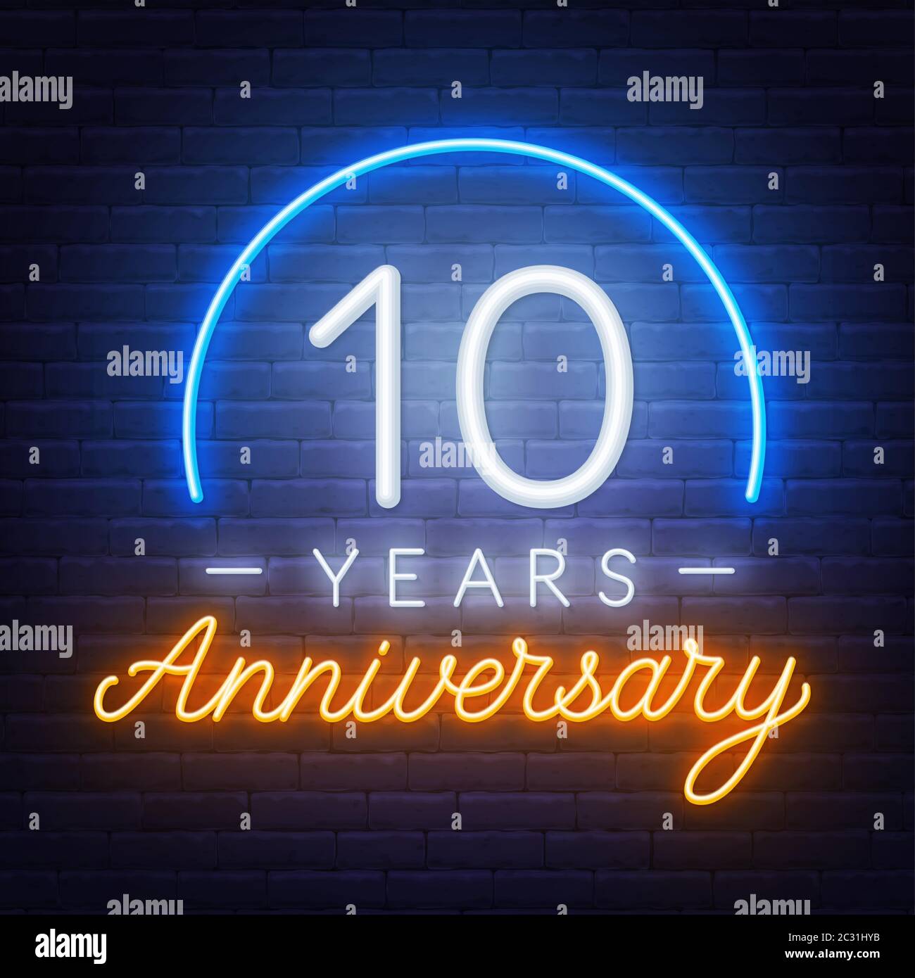 10 anniversario Celebration segno al neon su sfondo scuro. Illustrazione Vettoriale