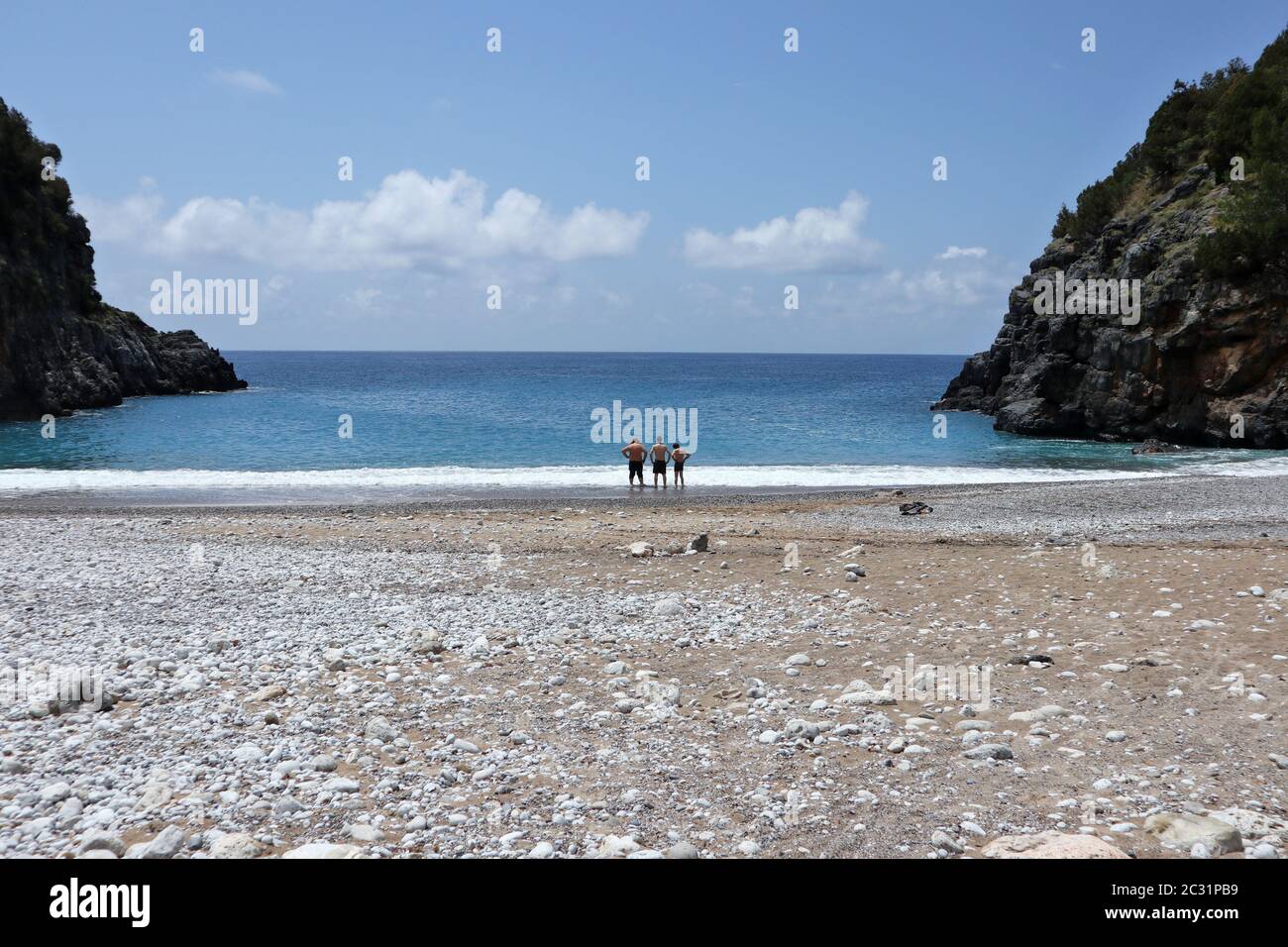 Marina di Camerota - Turisti sulla spiaggia di Pozzallo Foto Stock