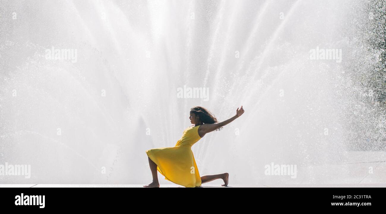 Vista della ballerina sulla fontana, Bainbridge Island, Washington, USA Foto Stock