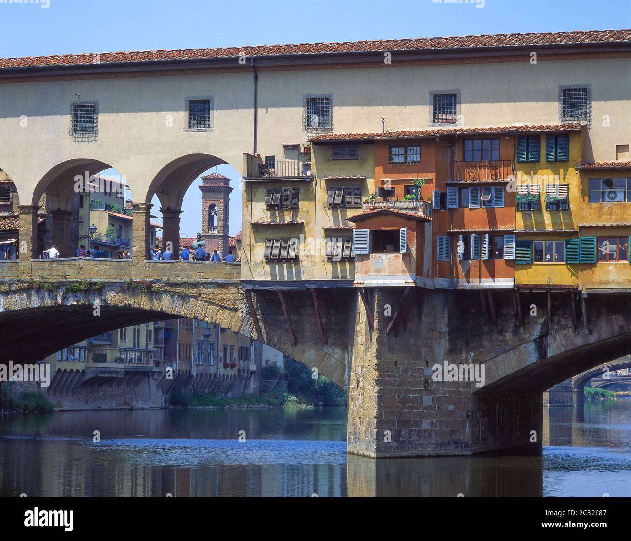 Ponte Vecchio sul fiume Arno, Città Vecchia, Firenze, Regione Toscana, Italia Foto Stock