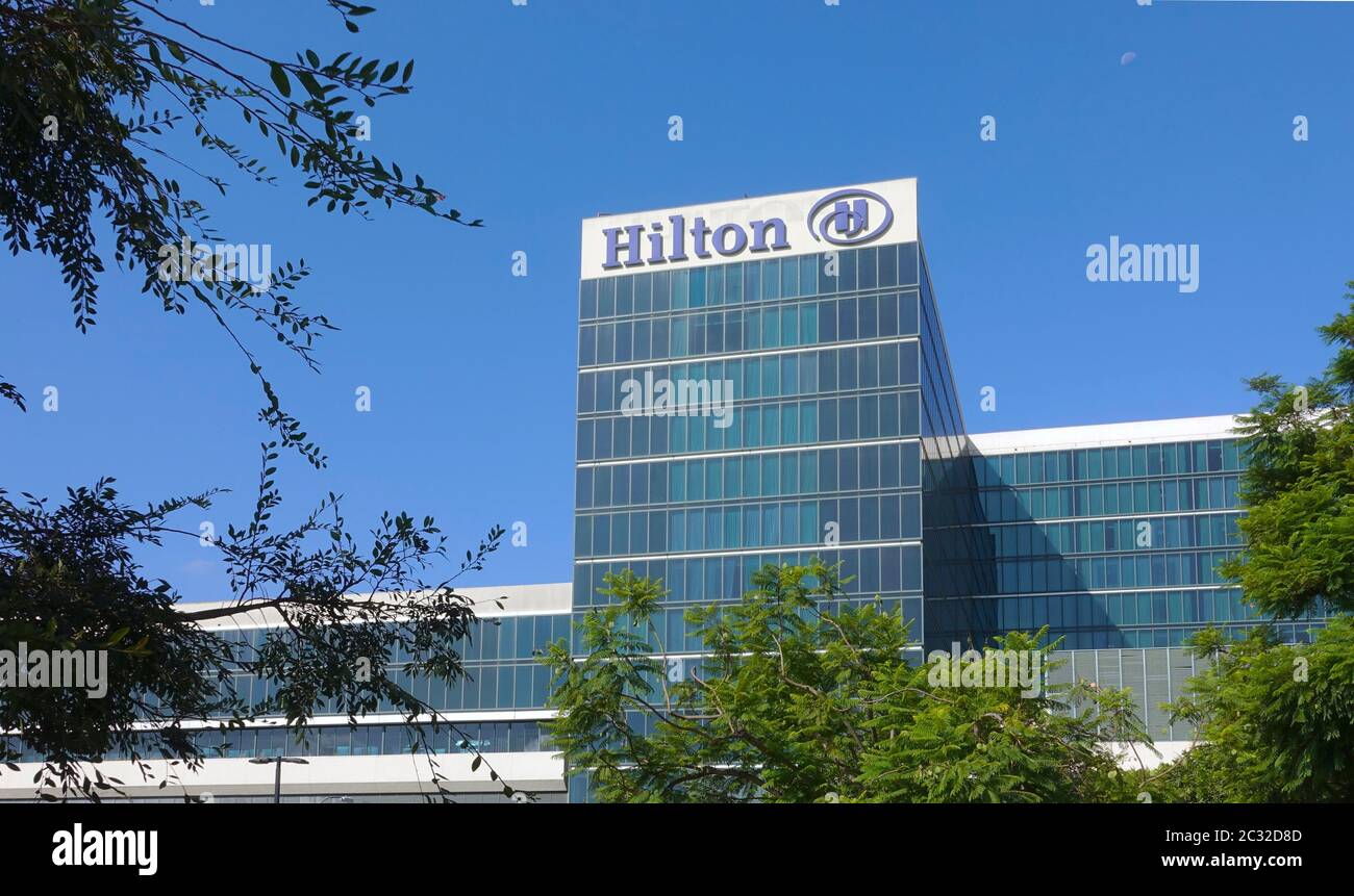 L'Hilton Hotel presso l'Anaheim Resort, vicino al Centro Congressi Foto Stock