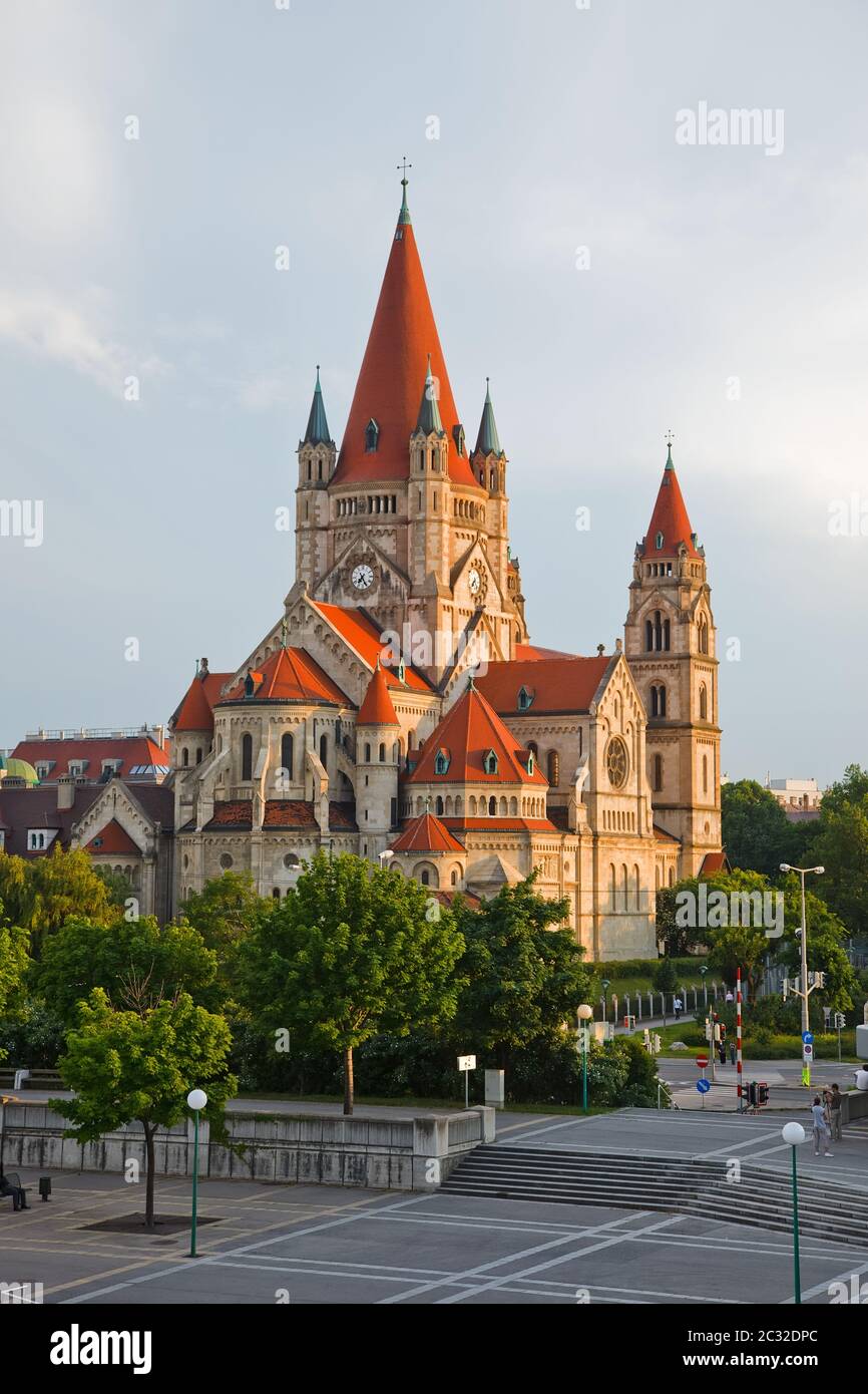 chiesa sul Danubio, Vienna Foto Stock