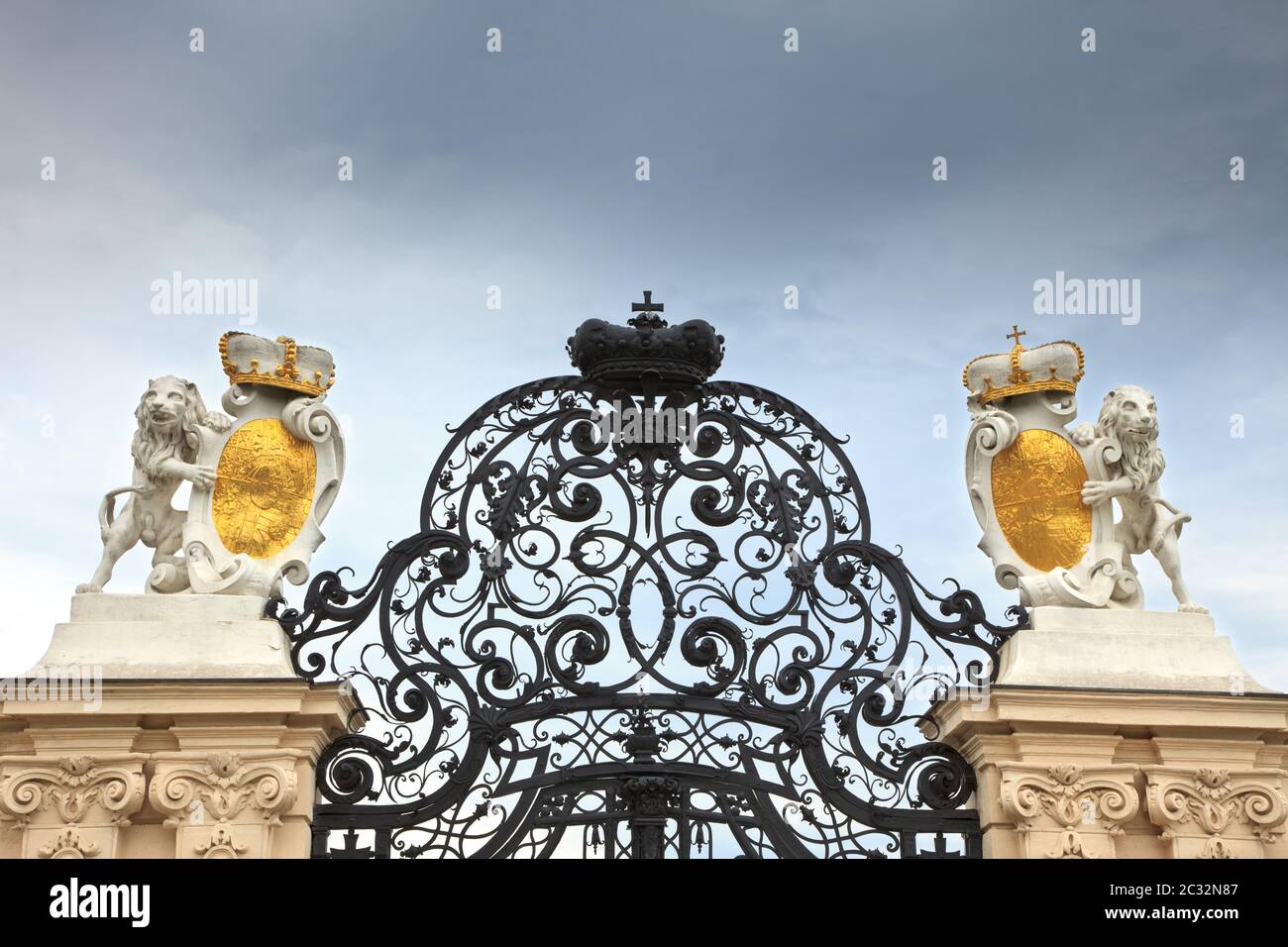 Porta nel palazzo Belvedere, Vienna Foto Stock