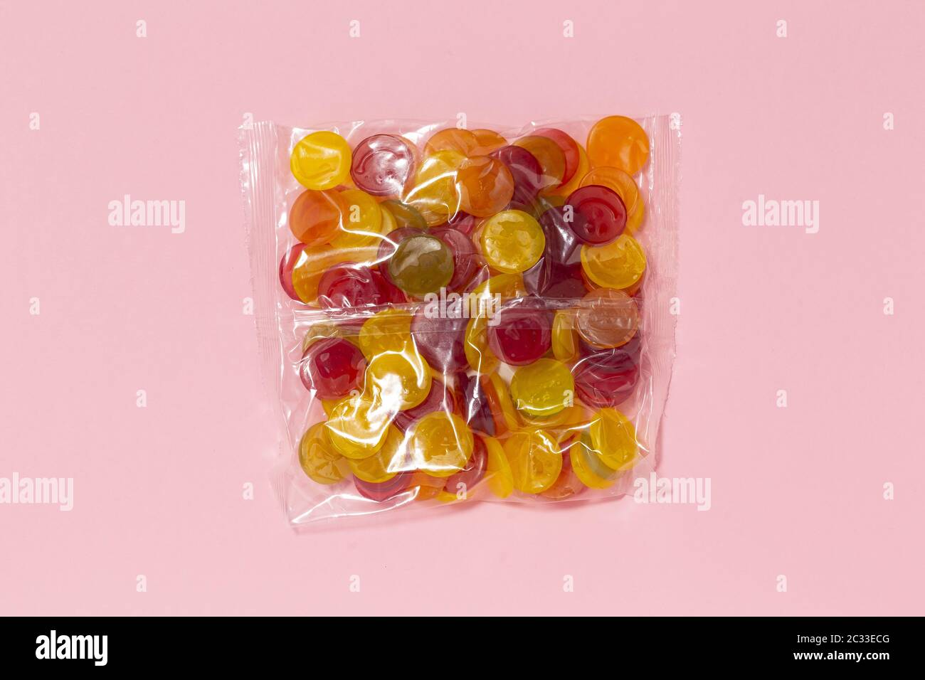 Alcune ananas in confezione di plastica Foto Stock