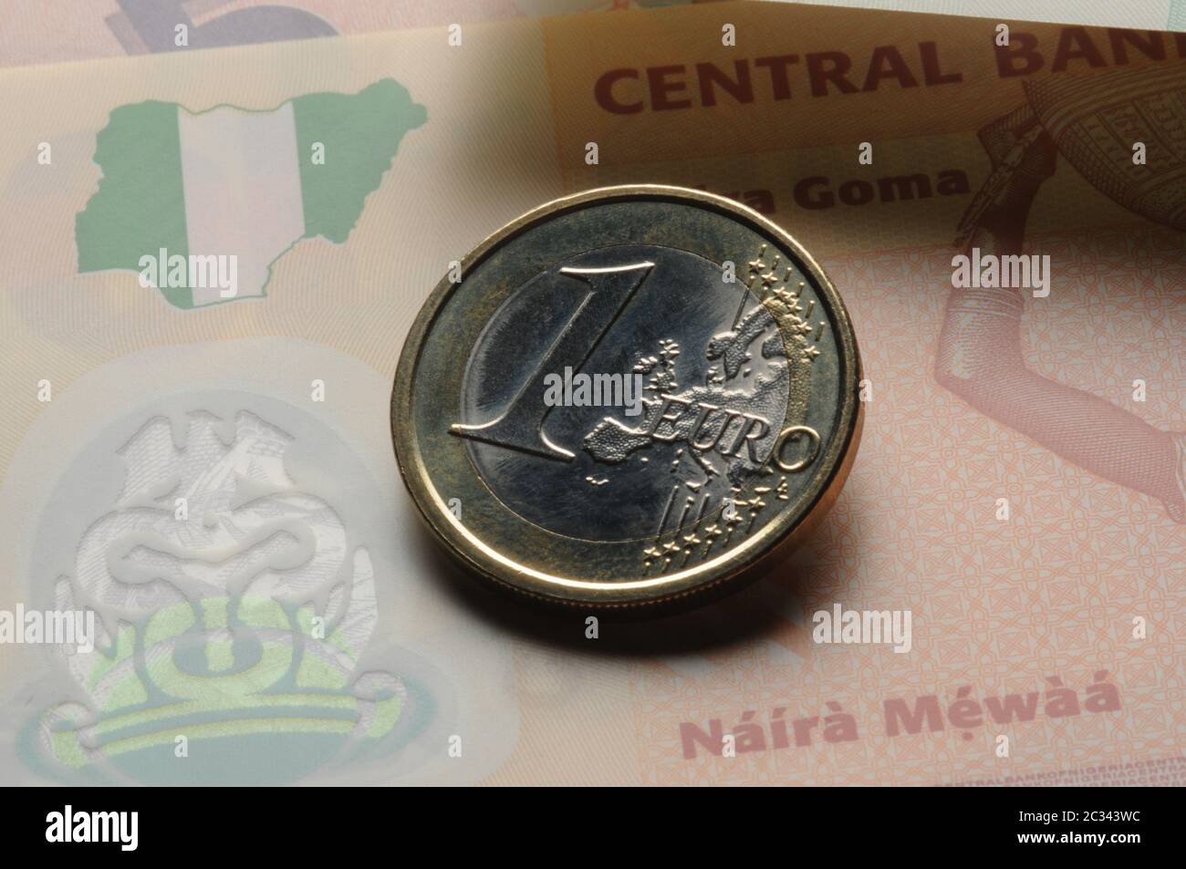 Moneta europea sulla nigeriana Naira Foto Stock