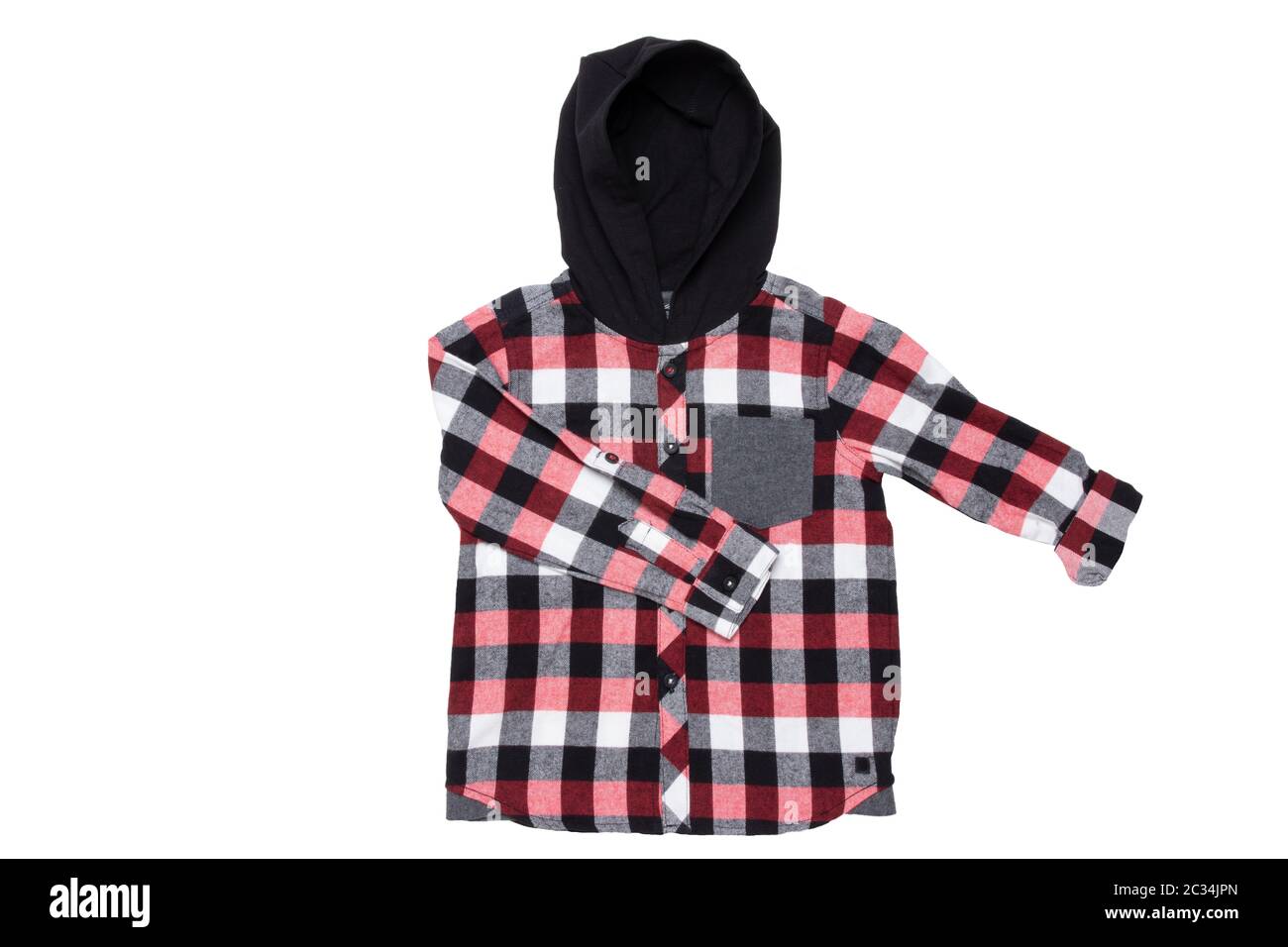 Felpa con cappuccio isolato. Close-up di un quartiere alla moda di rosso a scacchi maglietta felpa con cappuccio con maniche lunghe per ragazzo isolato su uno sfondo bianco. I bambini in primavera, autunno un Foto Stock