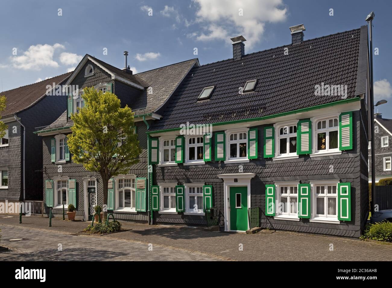 Case a graticcio, i colori nero, bianco e verde, Radevormwald, Germania, Europa Foto Stock