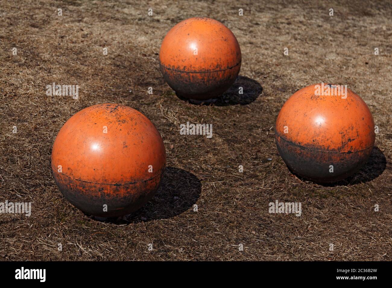 Tre palline arancioni nel parco giochi di Haga Foto Stock