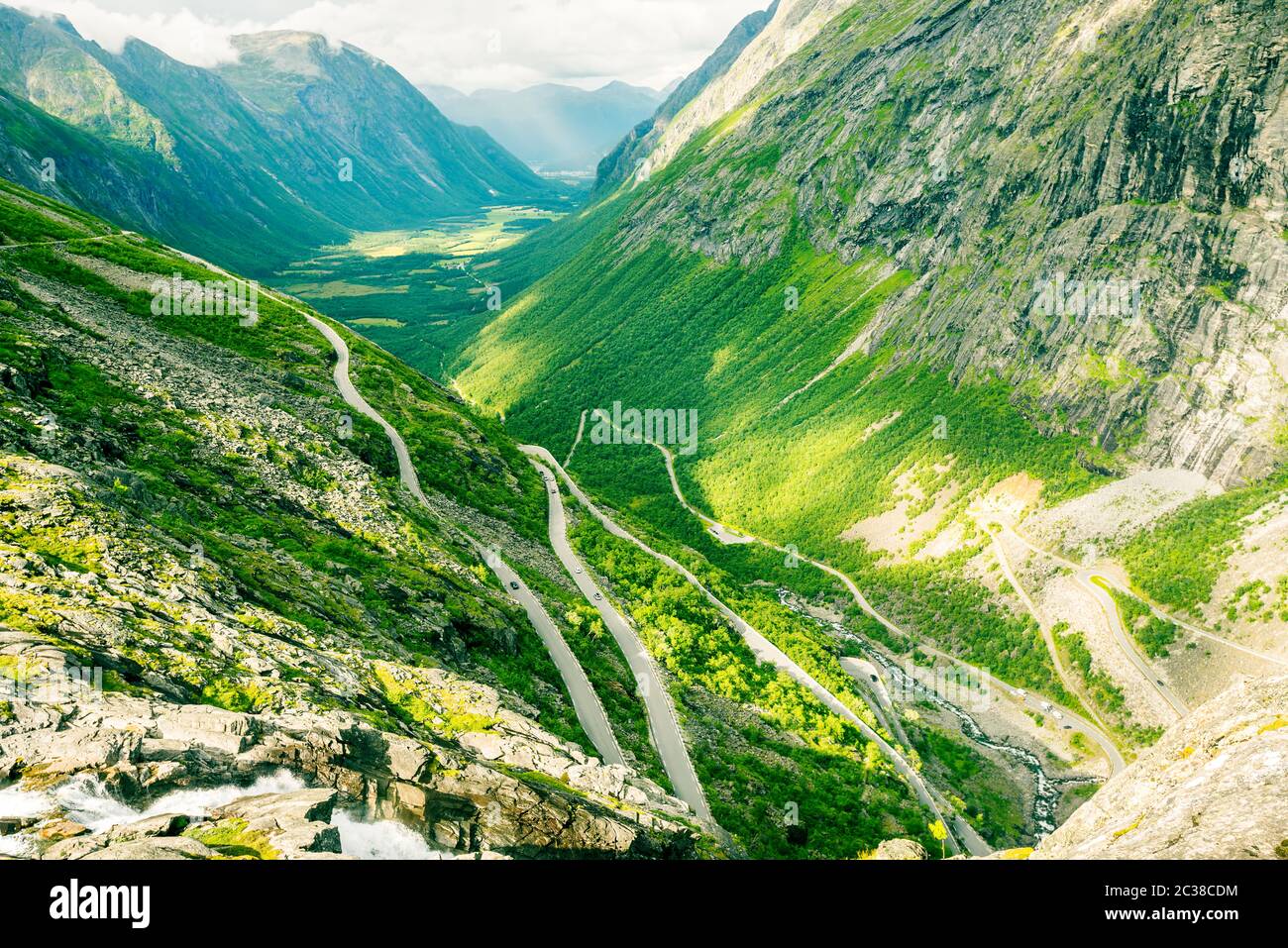 Vista sulla famosa Trollstigen in Norvegia Foto Stock