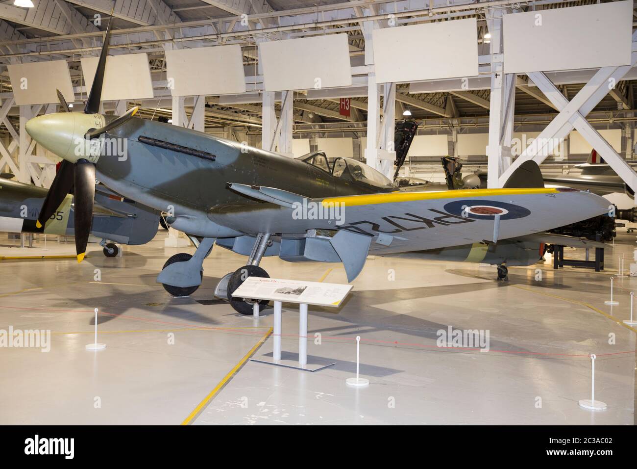 Supermarine Spitfire Aereo Da Caccia Seconda Guerra Mondiale Maglietta Maglia T-shirt Militare Uomo Girocollo Manica Corta In Cotone Stampata FRUIT OF THE LOOM - Foto 6