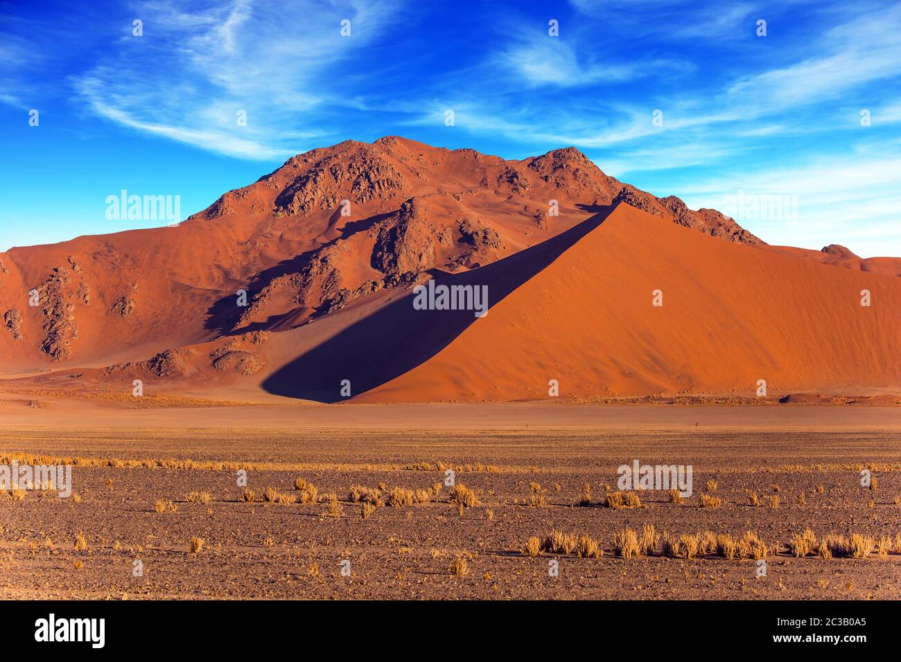 Dune di colore arancione, rosso e giallo Foto Stock