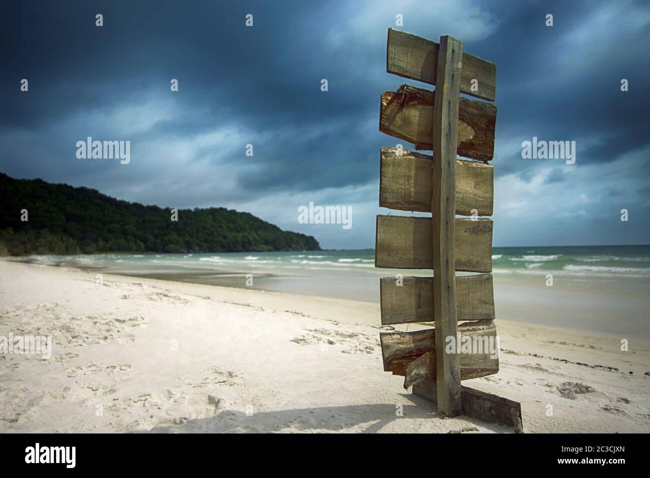 Cartello in legno sulla spiaggia di Bai Sao a Phu Quoc Foto Stock