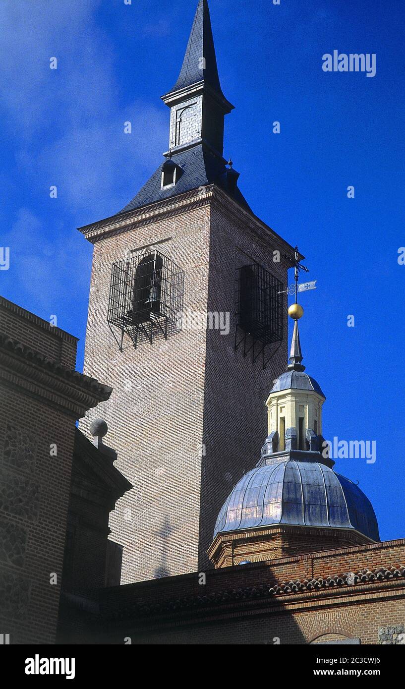 TORRE CAMPANARIO DE LA IGLESIA DE SAN GINES - SIGLO XVII Autore: RUIZ JUAN. LOCALITÀ: IGLESIA DE SAN GINES. MADRID. SPAGNA. Foto Stock