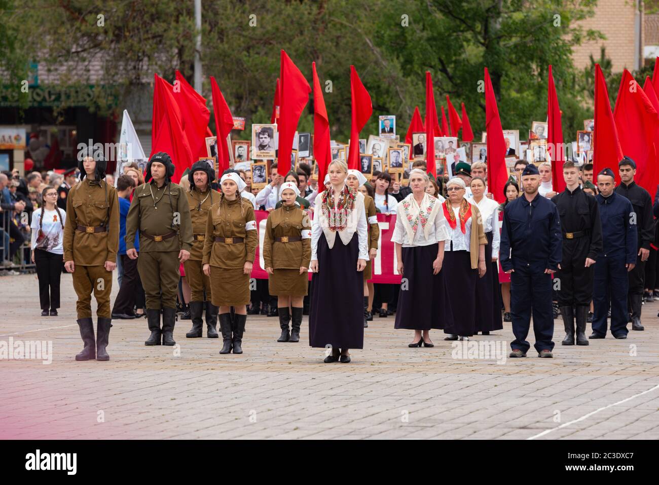 Anapa, Russia - 9 maggio 2019: Partecipanti ad una rappresentazione teatrale in scena alla parata del giorno della Vittoria del 9 maggio ad Anapa Foto Stock