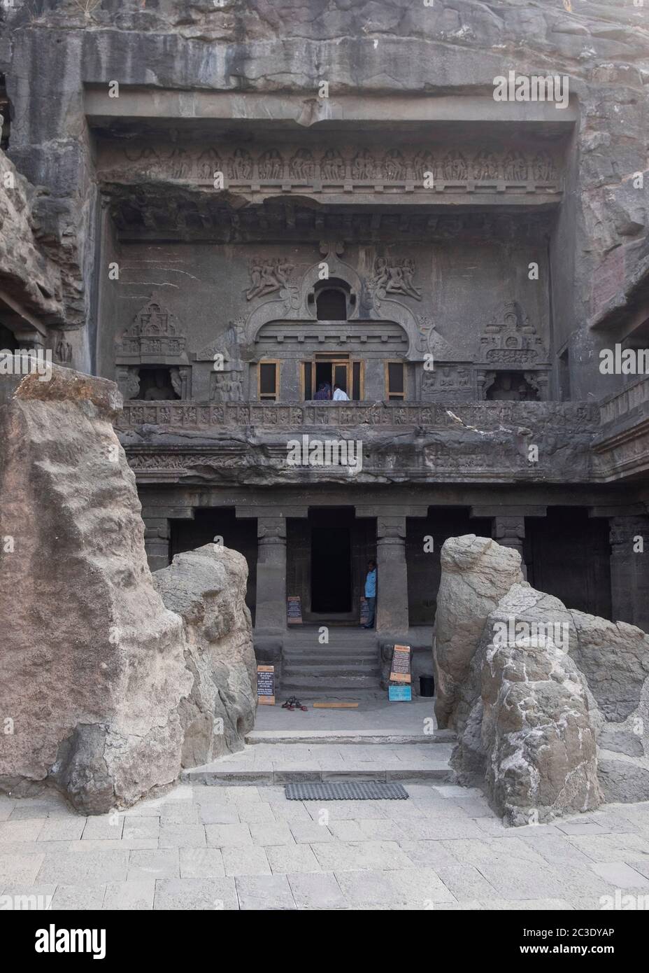 Facciata della Grotta di Ellora 10, Aurangabad, Maharashtra, India. Foto Stock