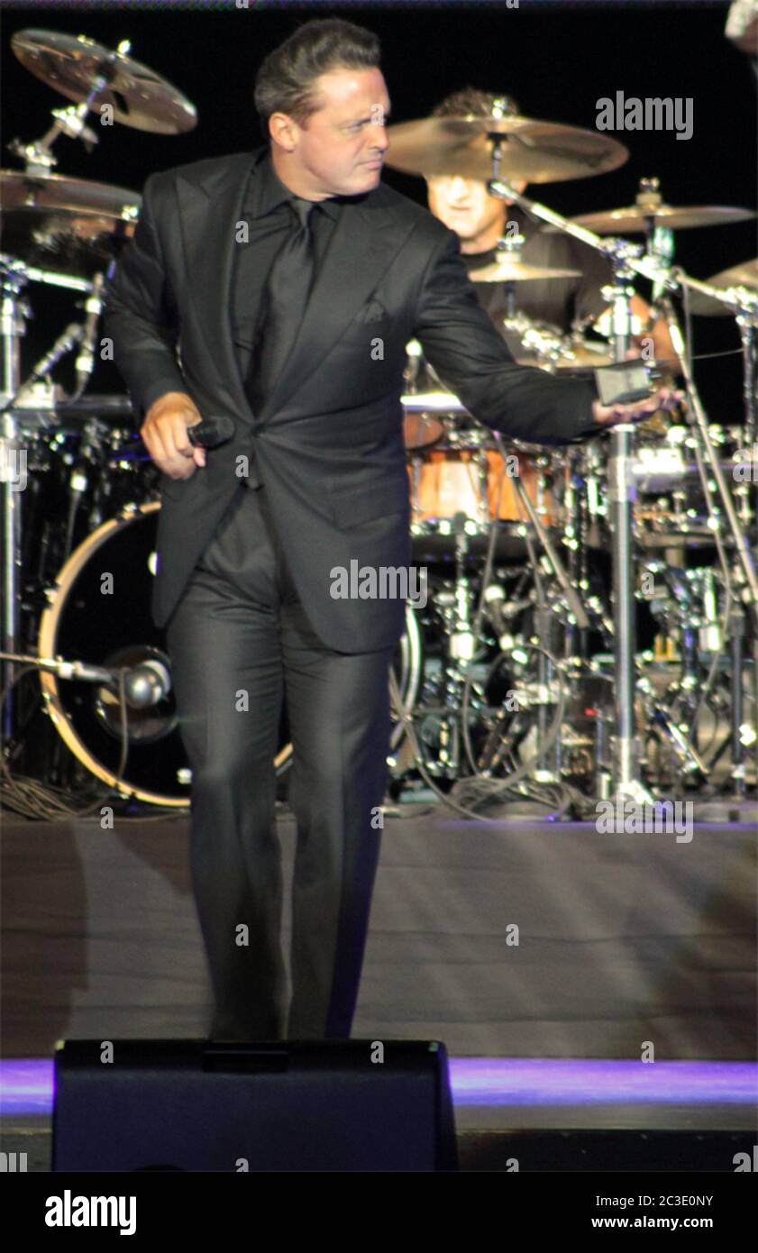 RIO DE JANEIRO, 11.03.2012: Luis Miguel suona alla Citibank Hall di Rio de Janeiro (Néstor J. Beremblum / Alamy News) Foto Stock