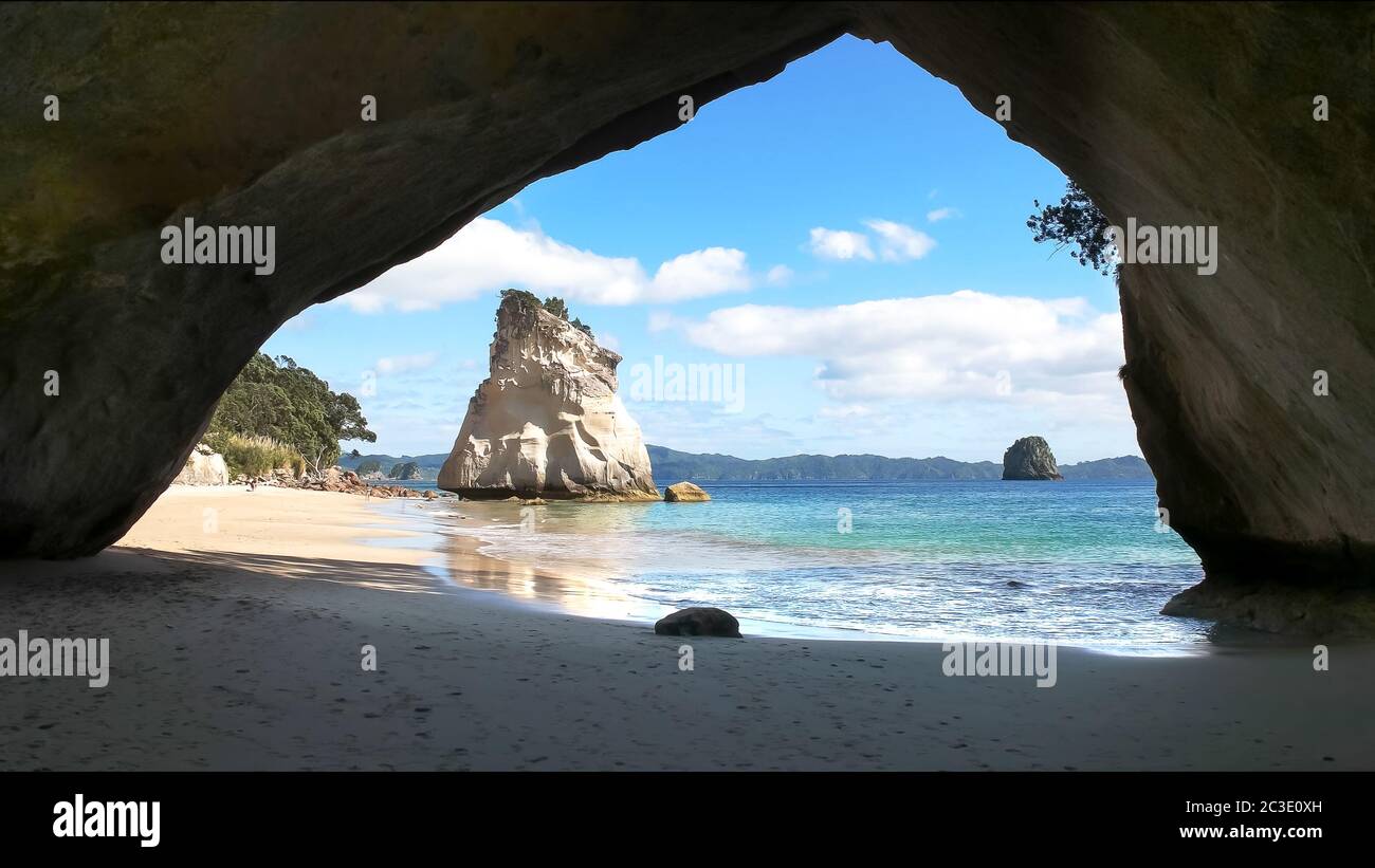 Mattina colpo di arco di roccia a Cove della cattedrale Foto Stock