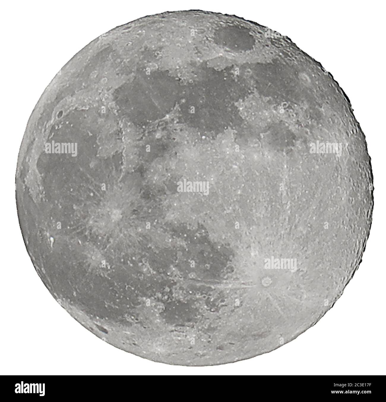 Molto grande perfetta Super luna piena e si può anche vedere i grandi crateri lunari su uno sfondo bianco Foto Stock